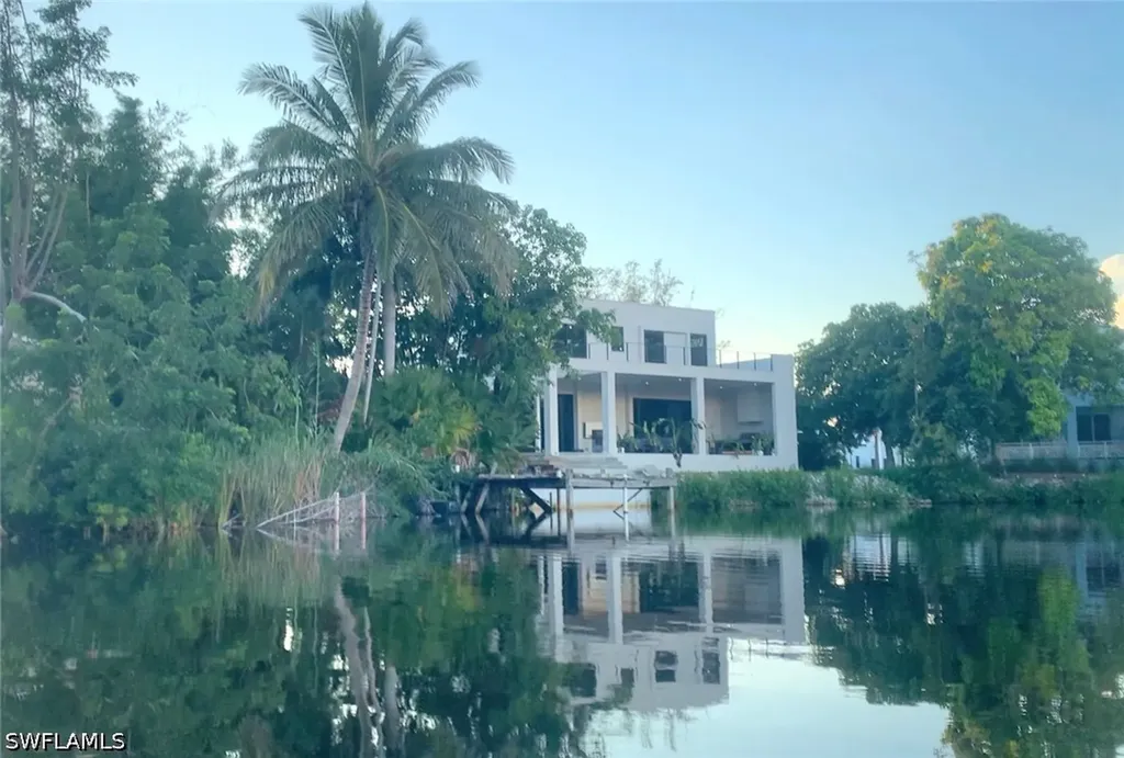 4021 Full Moon Court Naples FL 34112