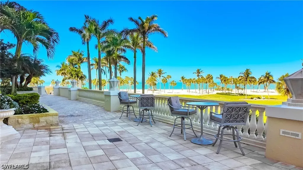 4021 Gulf Shore Boulevard N Naples FL 34103