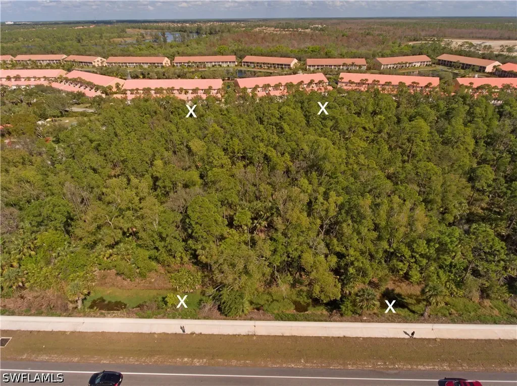 Tamiami Trail E Naples FL 34114