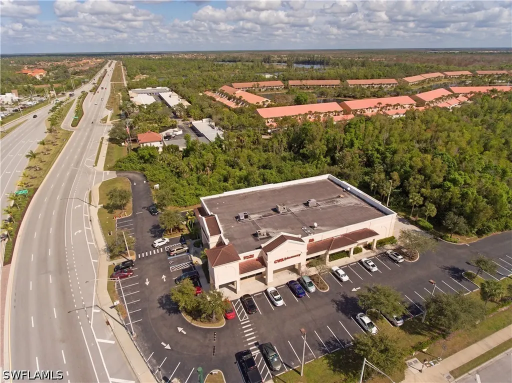 Tamiami Trail E Naples FL 34114