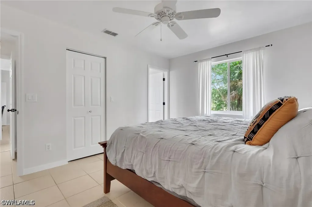 4560 18th Street NE Naples FL 34120