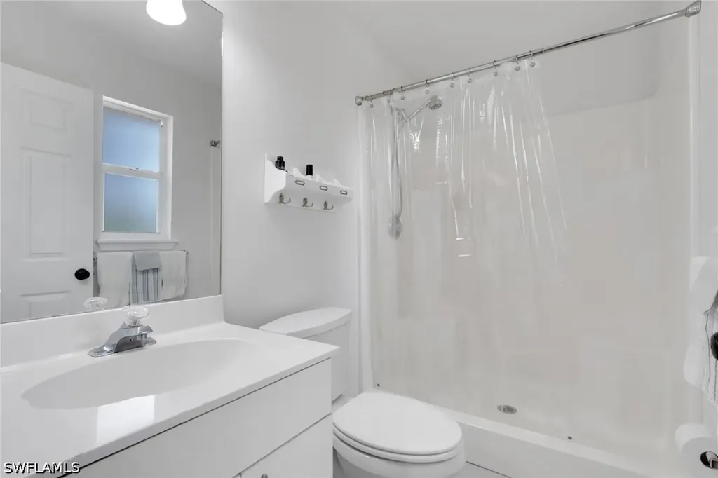 4560 18th Street NE Naples FL 34120