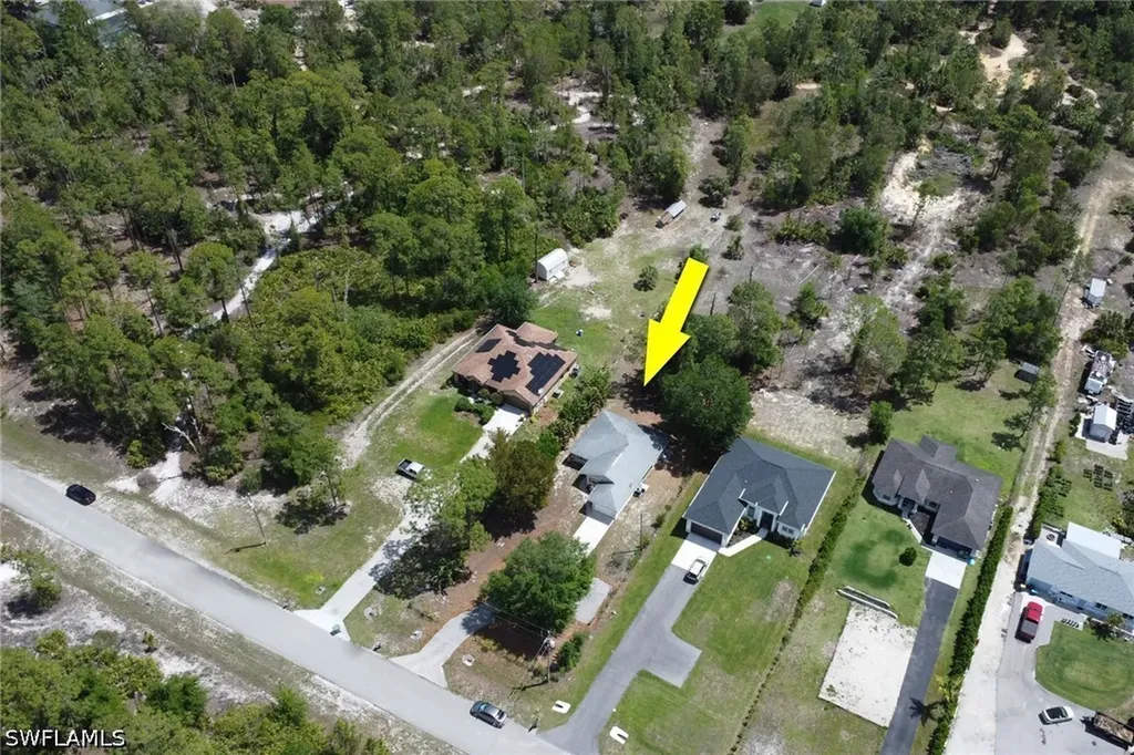 4560 18th Street NE Naples FL 34120