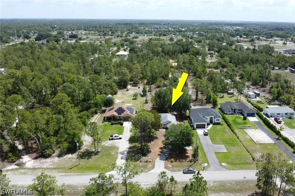 4560 18th Street NE Naples FL 34120