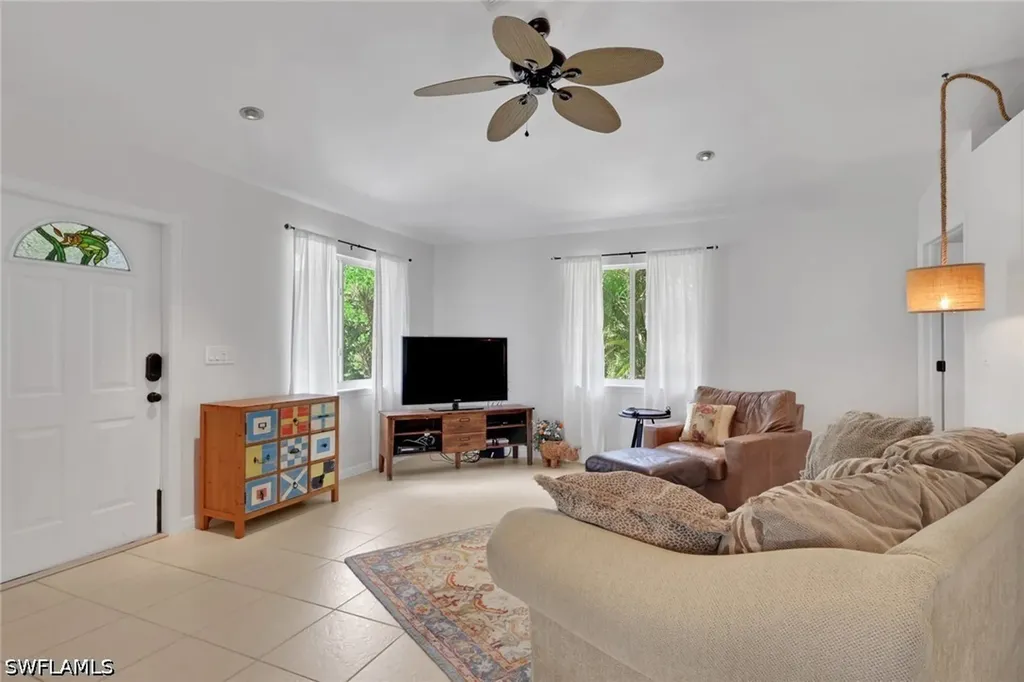 4560 18th Street NE Naples FL 34120