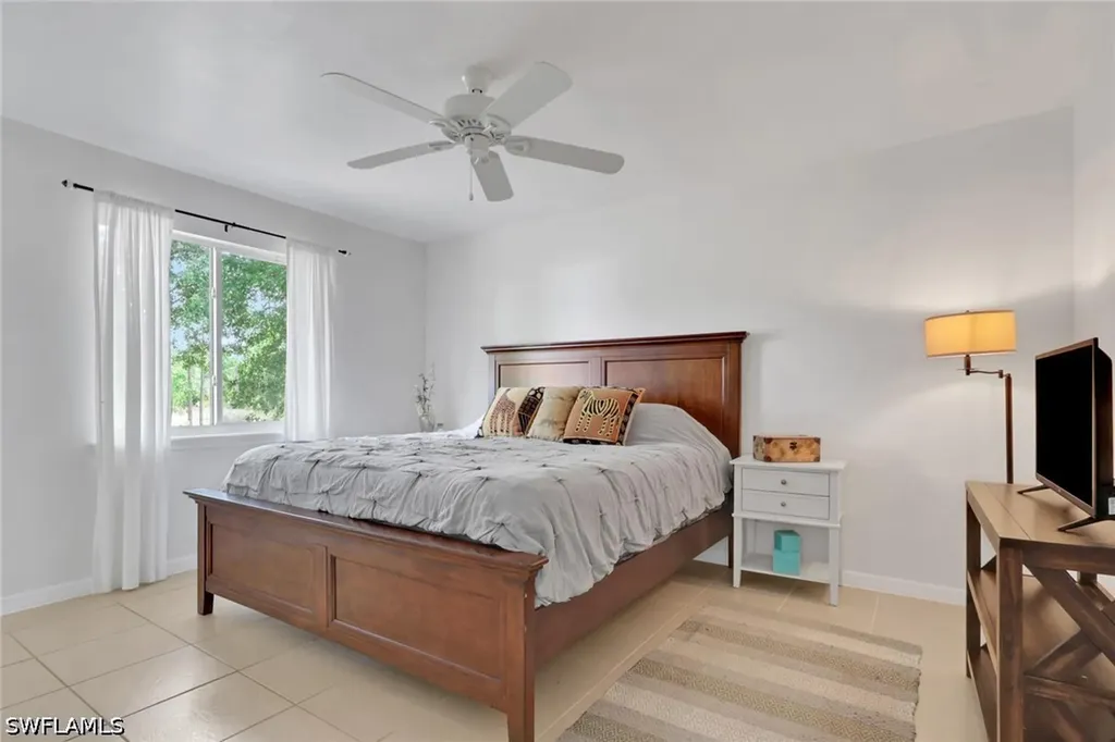 4560 18th Street NE Naples FL 34120