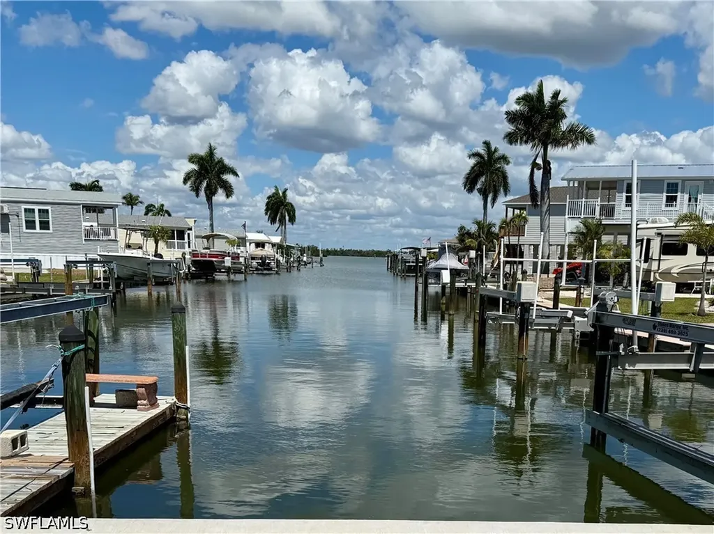 19 Spanish Main Fort Myers Beach FL 33931
