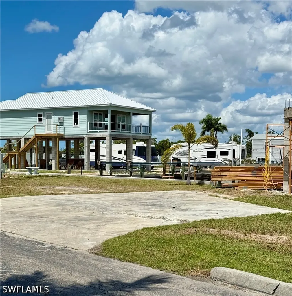 19 Spanish Main Fort Myers Beach FL 33931