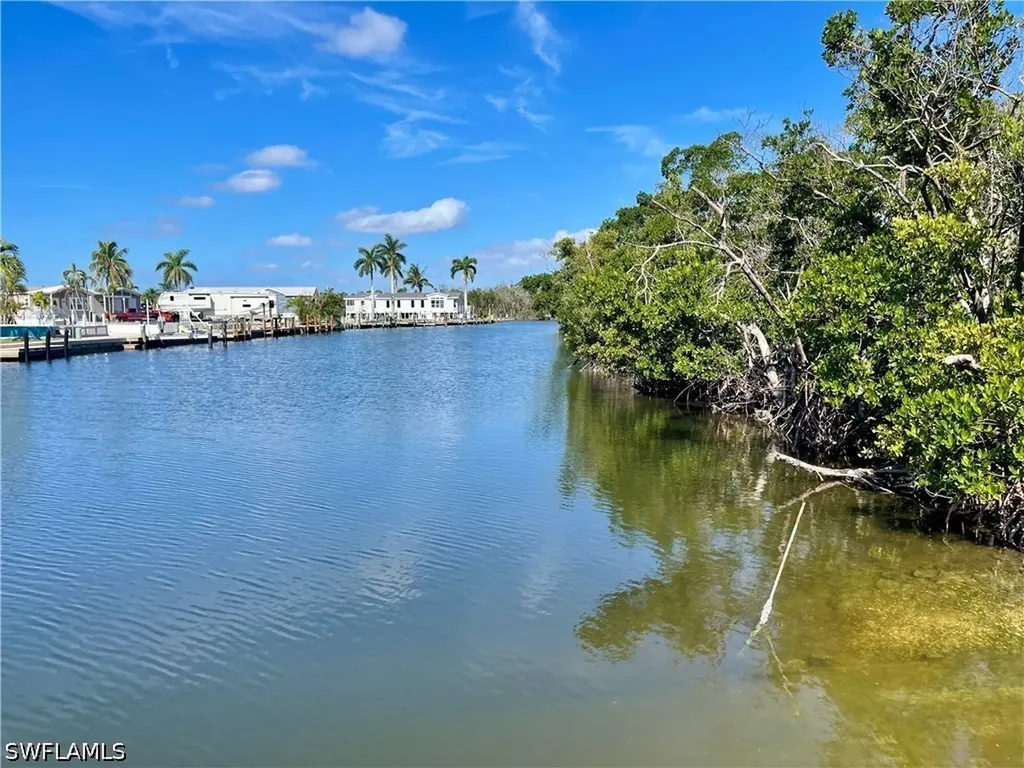 19 Spanish Main Fort Myers Beach FL 33931