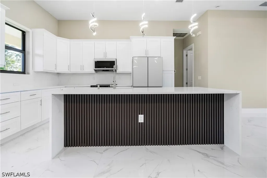 2813 19th Street SW Lehigh Acres FL 33976