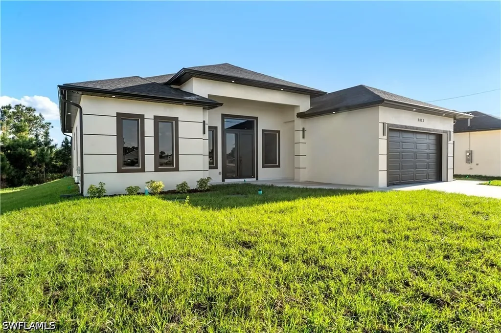 2813 19th Street SW Lehigh Acres FL 33976