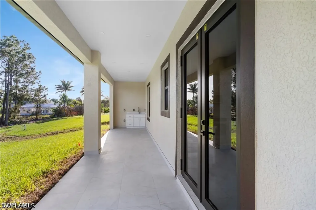 2813 19th Street SW Lehigh Acres FL 33976