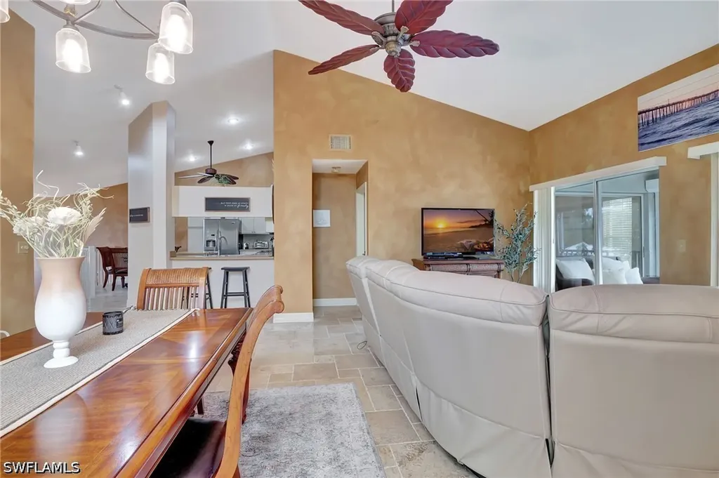 2103 Tama Circle Naples FL 34112