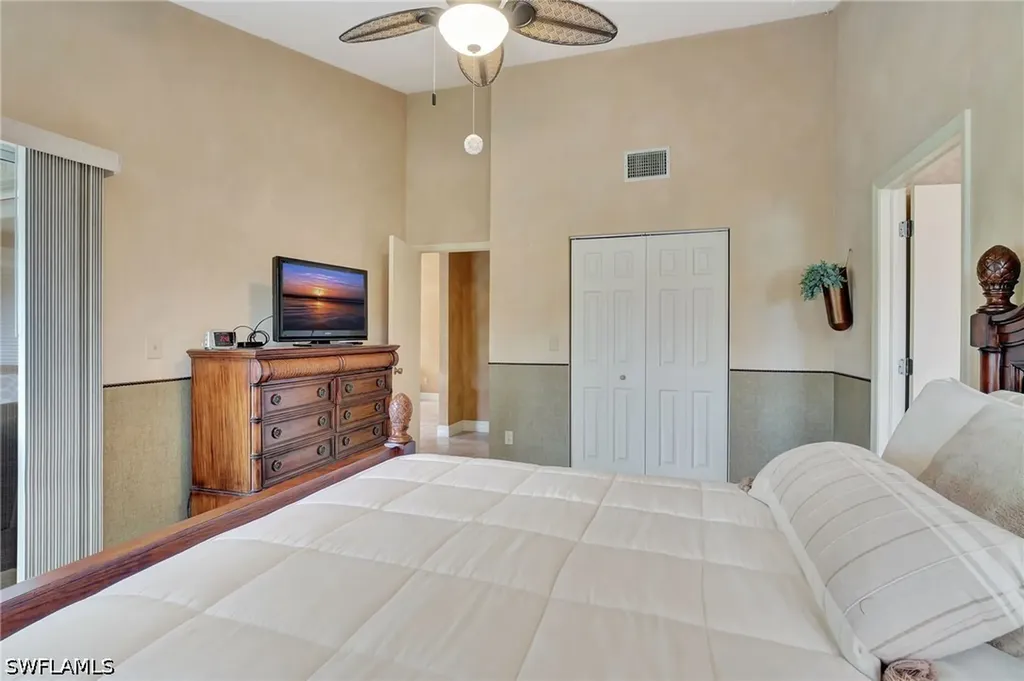 2103 Tama Circle Naples FL 34112