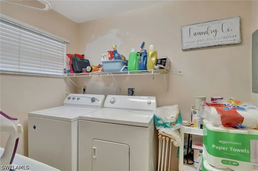 2103 Tama Circle Naples FL 34112