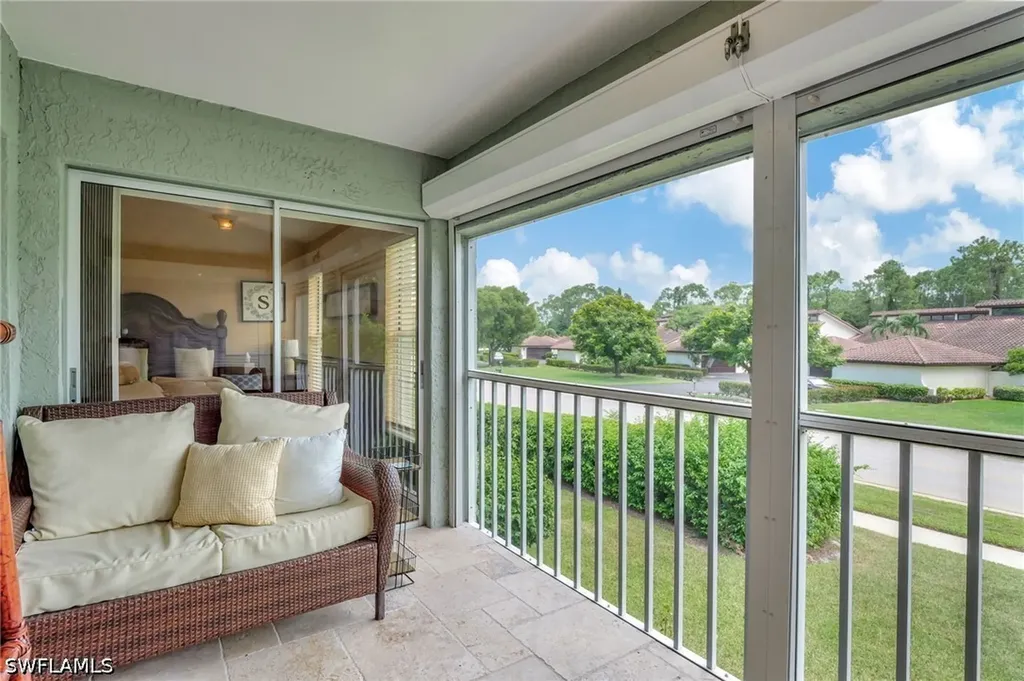 2103 Tama Circle Naples FL 34112