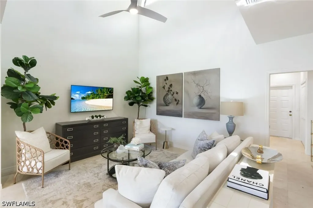 211 Via Napoli Naples FL 34105