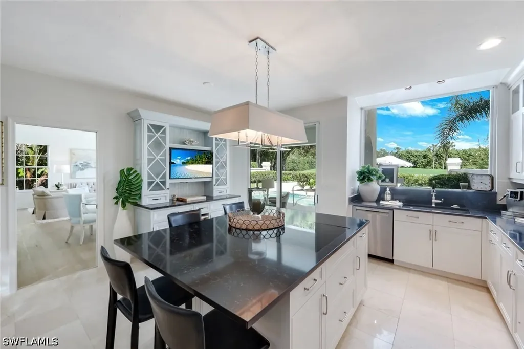 211 Via Napoli Naples FL 34105