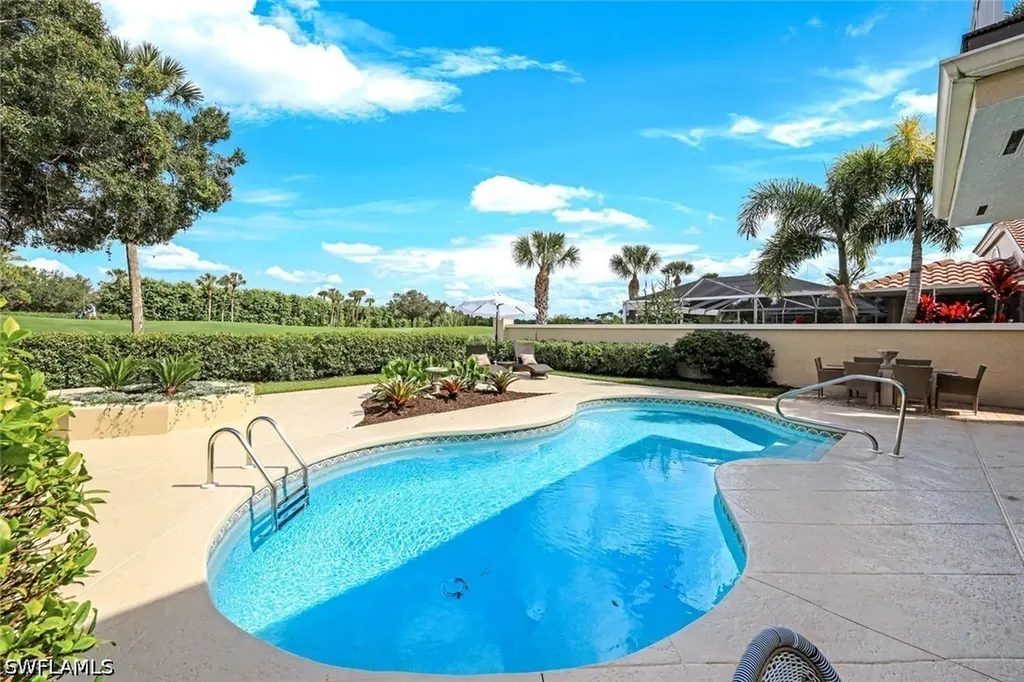 211 Via Napoli Naples FL 34105