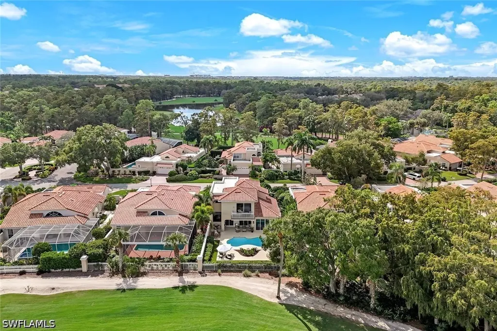 211 Via Napoli Naples FL 34105