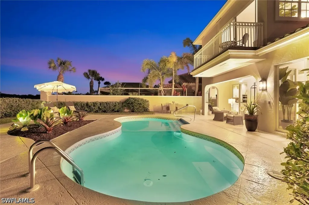 211 Via Napoli Naples FL 34105