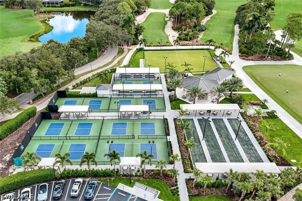 211 Via Napoli Naples FL 34105