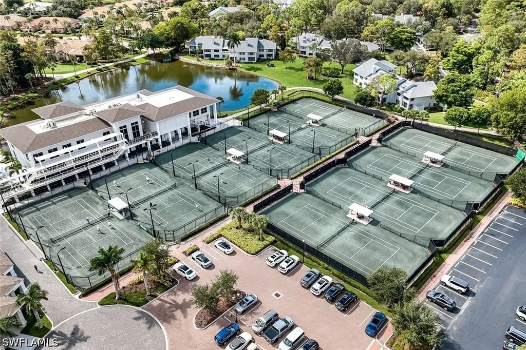 211 Via Napoli Naples FL 34105