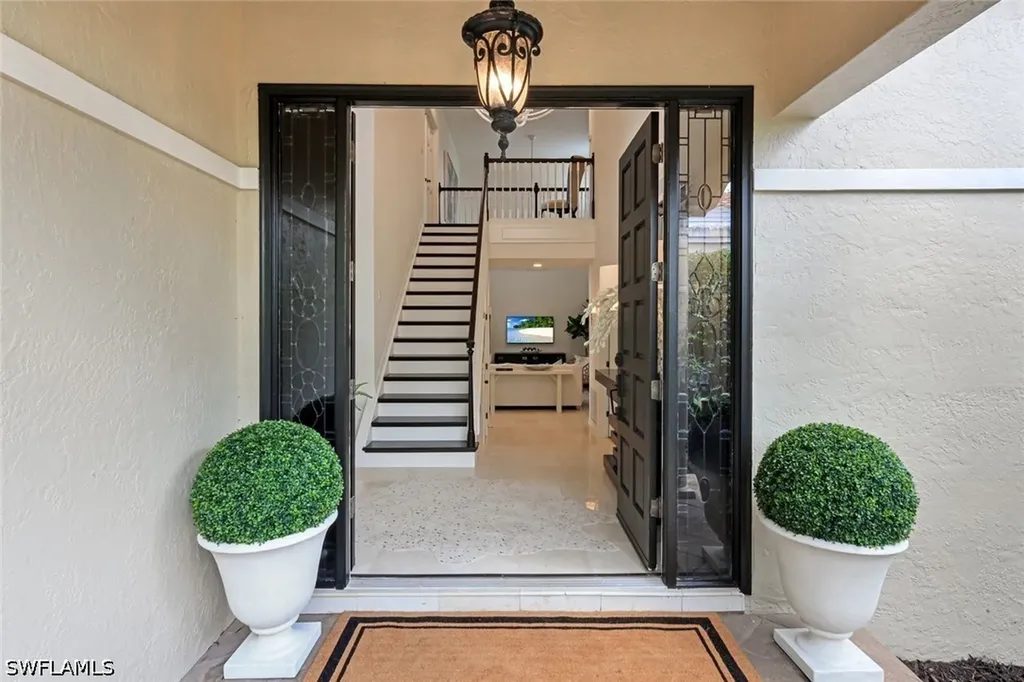 211 Via Napoli Naples FL 34105