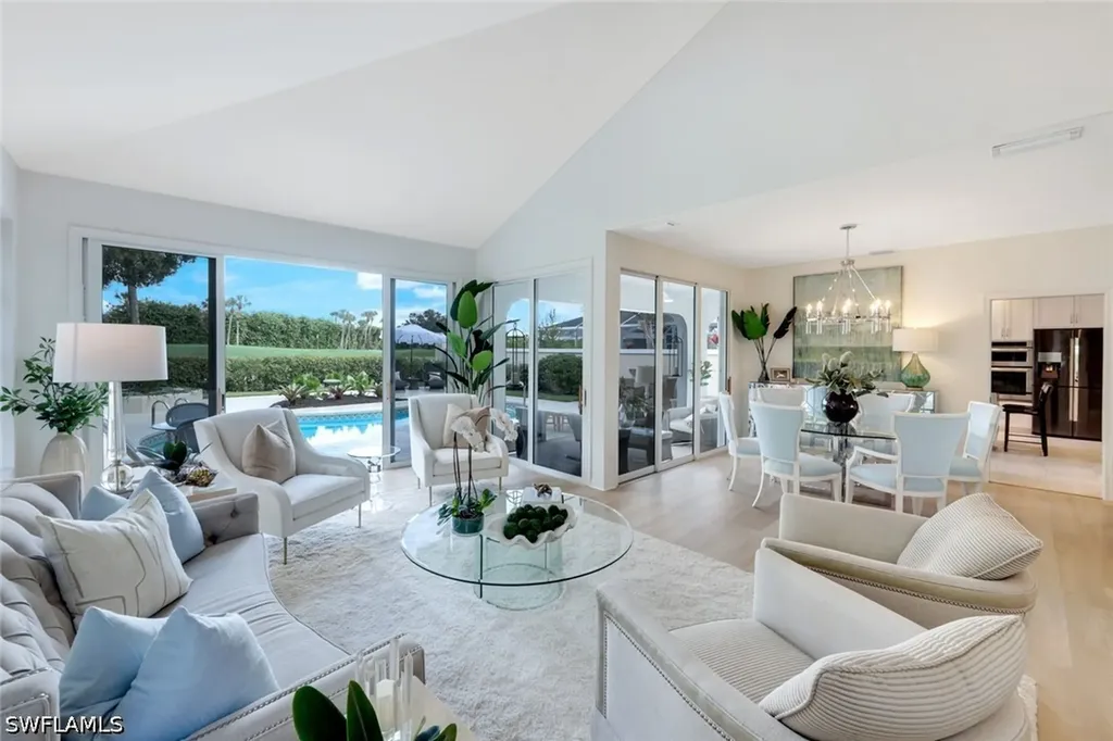 211 Via Napoli Naples FL 34105