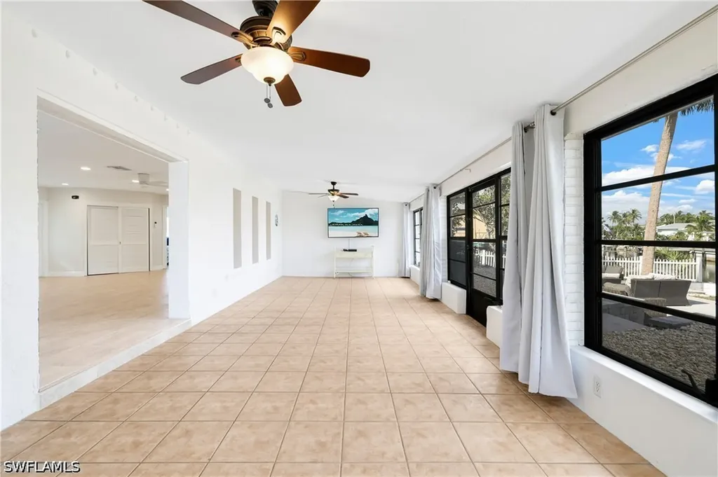 3461 Lakeview Drive Naples FL 34112