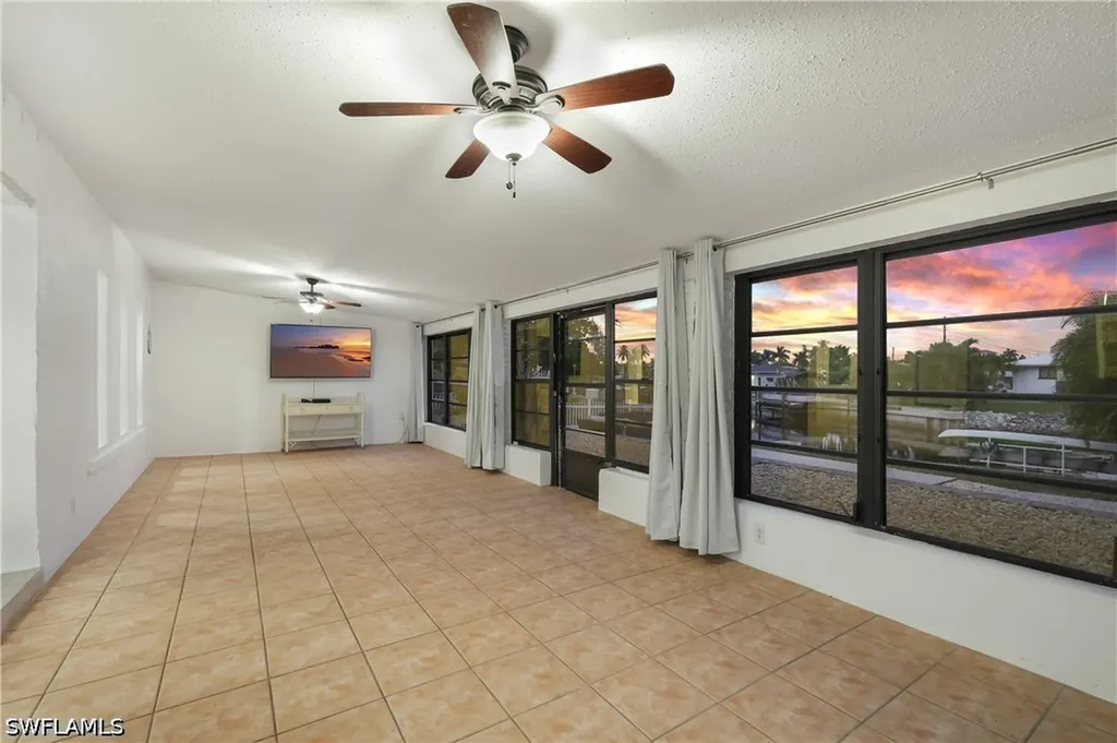 3461 Lakeview Drive Naples FL 34112