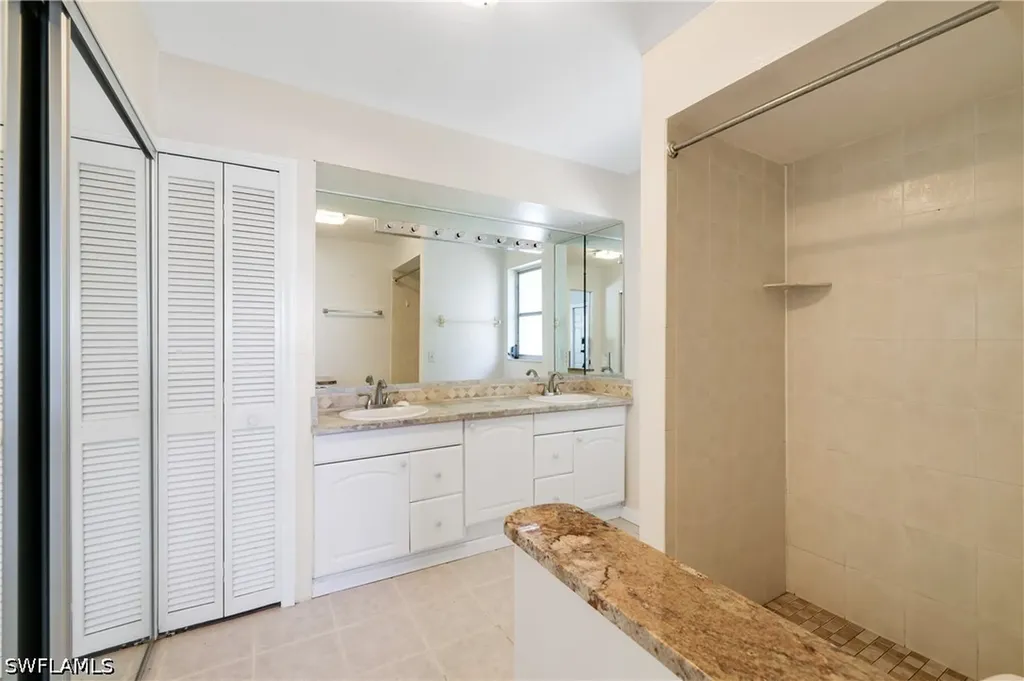 3461 Lakeview Drive Naples FL 34112