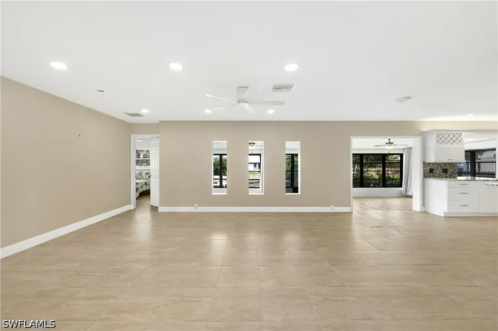 3461 Lakeview Drive Naples FL 34112