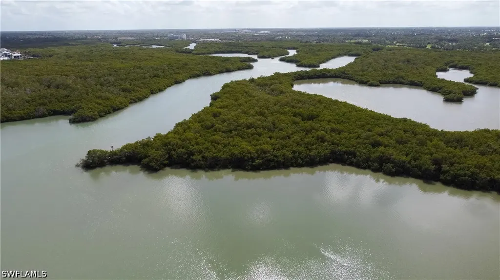 300 Horse Creek Drive Naples FL 34110