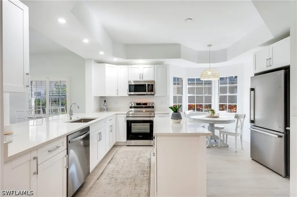 2806 Aintree Lane Naples FL 34112