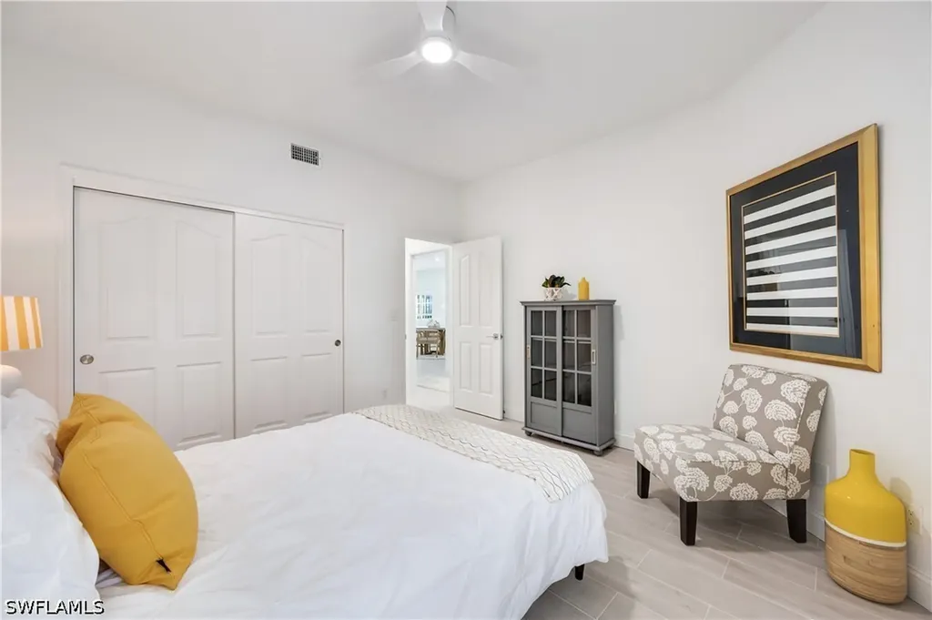 2806 Aintree Lane Naples FL 34112