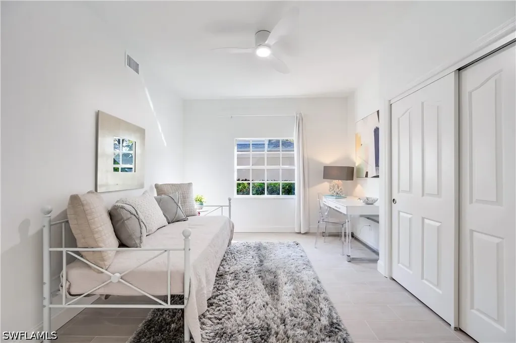 2806 Aintree Lane Naples FL 34112