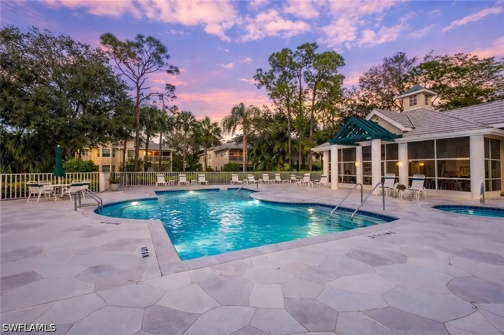 2806 Aintree Lane Naples FL 34112