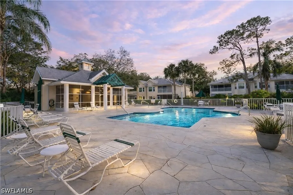 2806 Aintree Lane Naples FL 34112