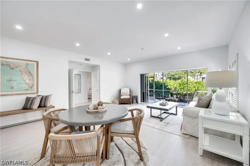 2806 Aintree Lane Naples FL 34112