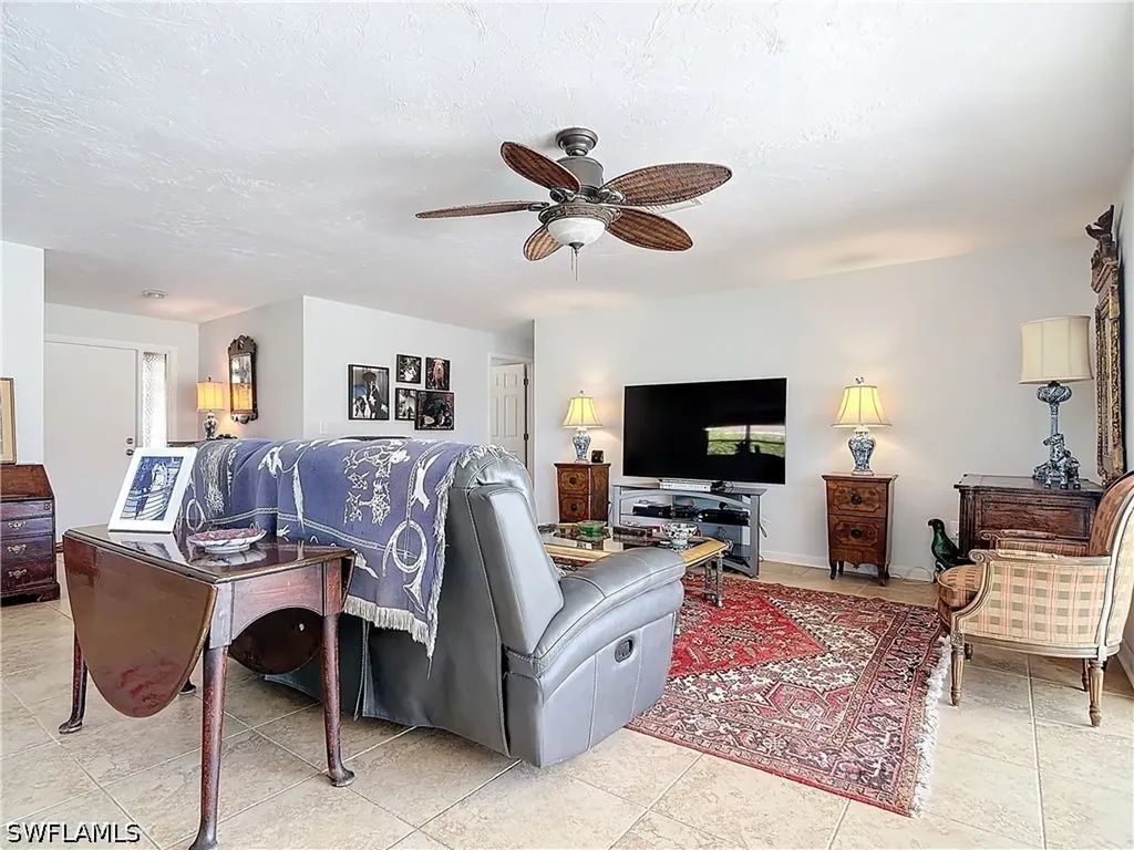 4364 Beechwood Lake Drive Naples FL 34112