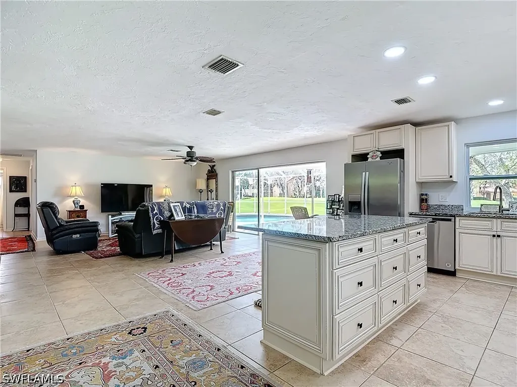 4364 Beechwood Lake Drive Naples FL 34112