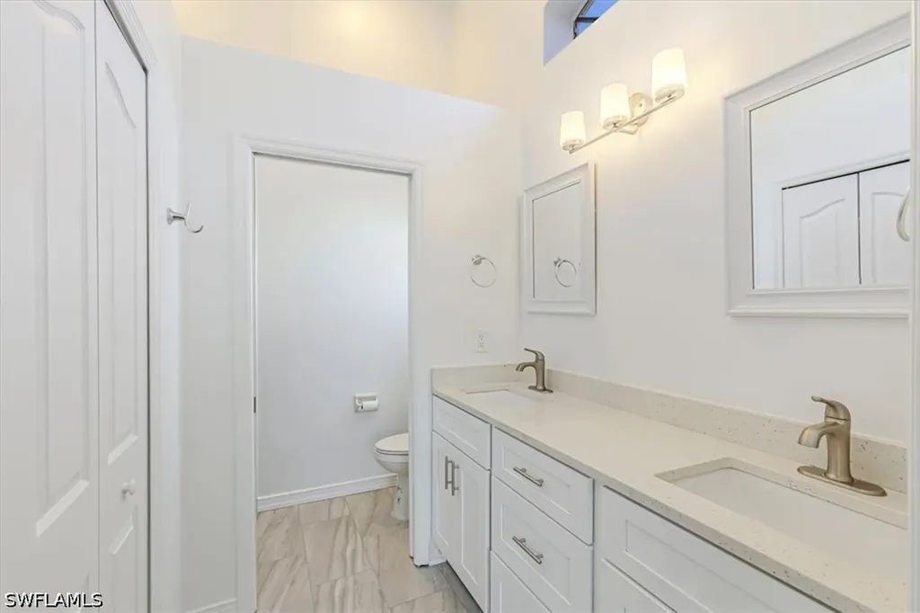 5446 Whitten Drive Naples FL 34104