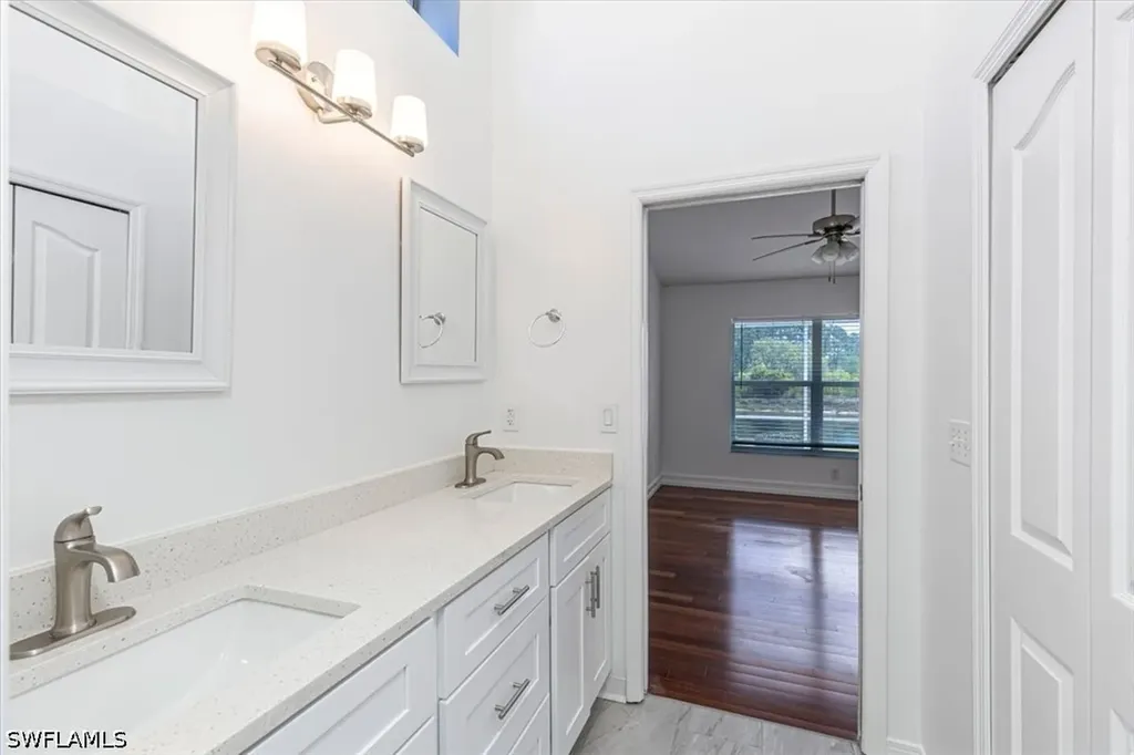 5446 Whitten Drive Naples FL 34104