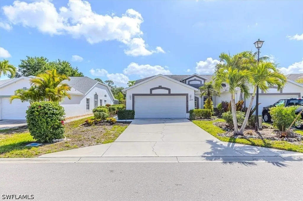 5446 Whitten Drive Naples FL 34104