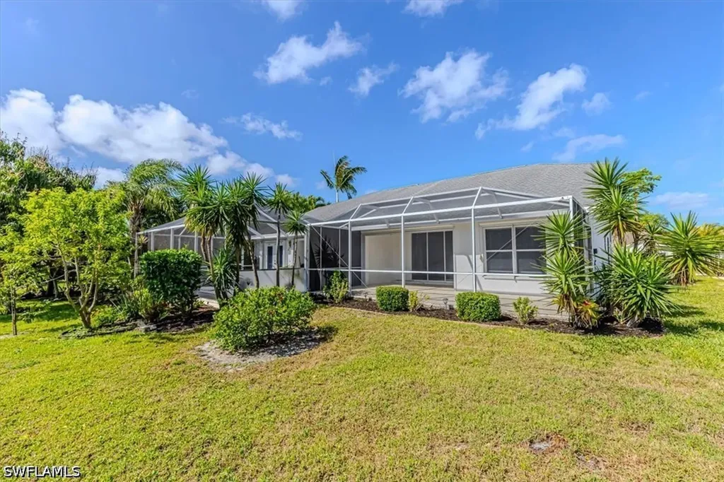 5446 Whitten Drive Naples FL 34104