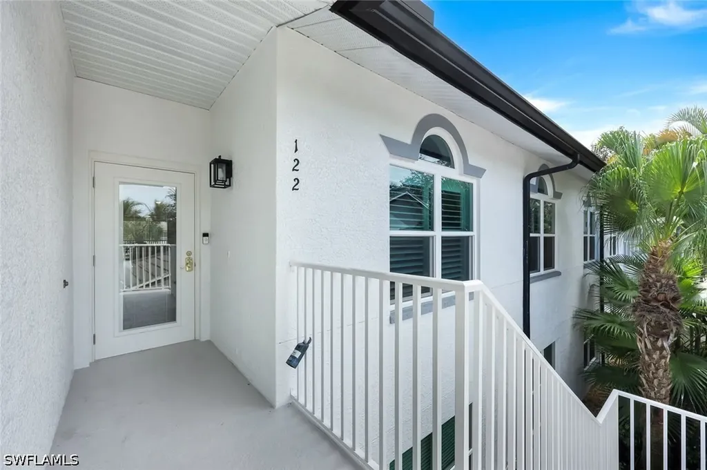 2110 Cay Lagoon Drive Naples FL 34109