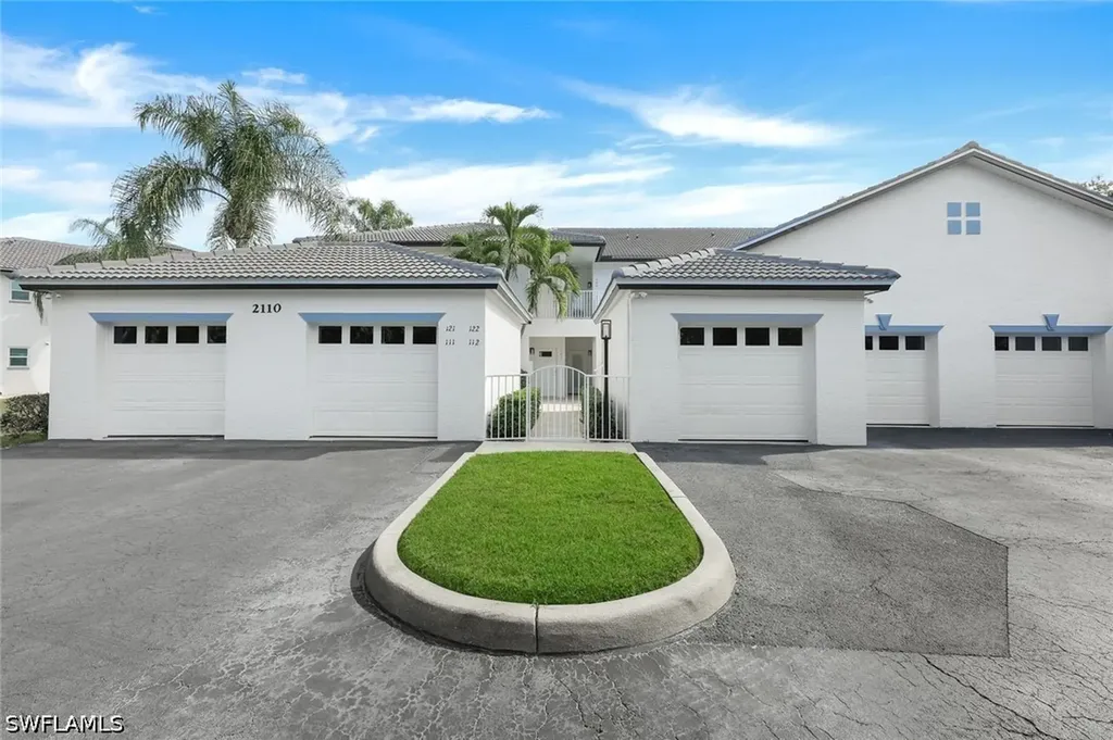 2110 Cay Lagoon Drive Naples FL 34109