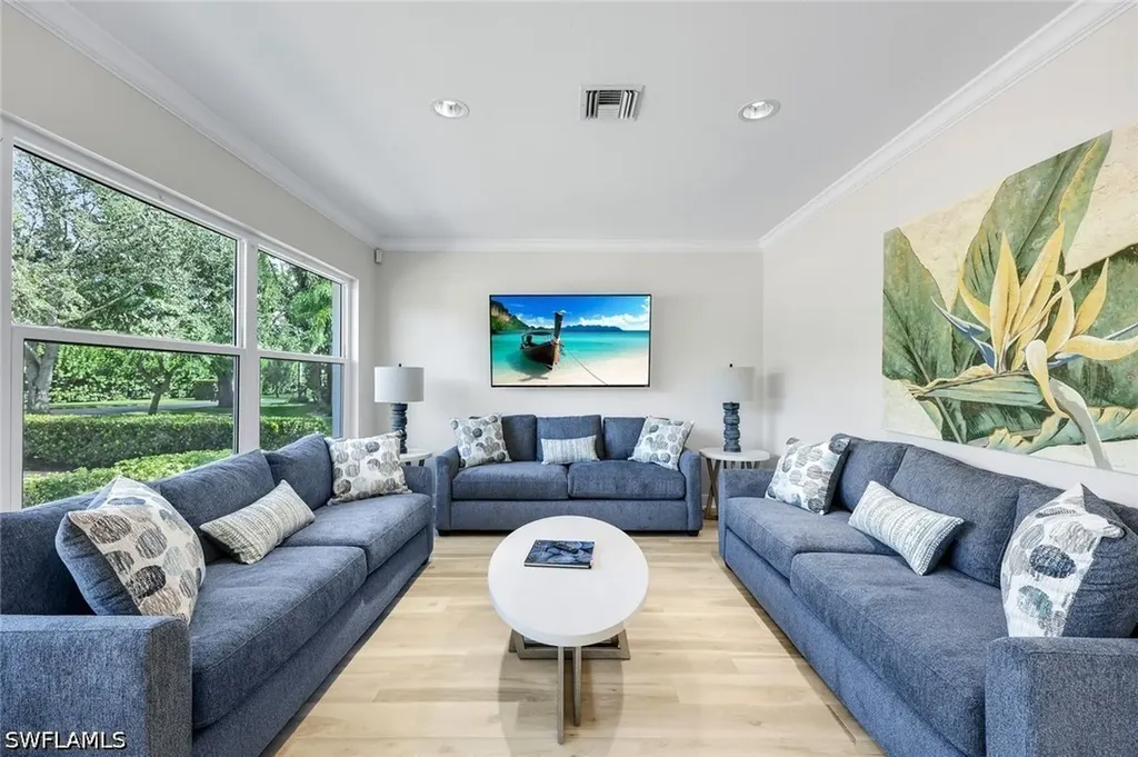 2110 Cay Lagoon Drive Naples FL 34109