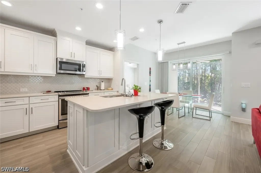 6953 Avalon Circle Naples FL 34112